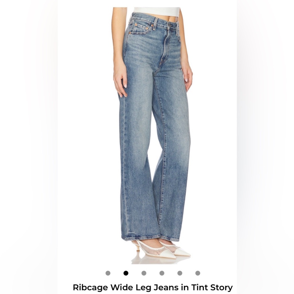 Levis Wide Leg Blue Jeans